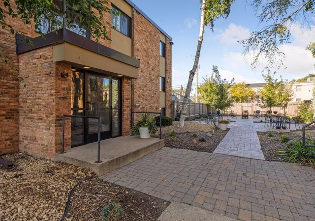 Listing Photo 3 - Condo for sale in building located at 2532 1St Ave S, Minneapolis, MN 55404 - Unit #208