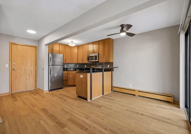 Listing Photo 4 - Condo for sale in building located at 2532 1St Ave S, Minneapolis, MN 55404 - Unit #208