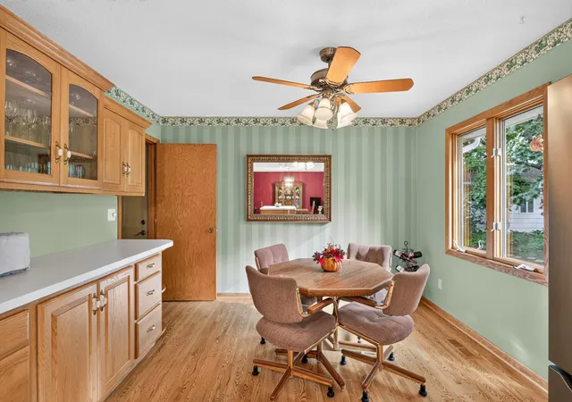 Photo 4 of Single family home for sale at 22015 Pillsbury Ave, Lakeville, MN 55044 | MLS# 7150413 | Listing updated on 2026-10-07