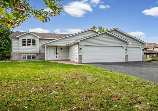 Photo 1 of Single family home for sale at 674 Lois Ln, Circle Pines, MN 55014 | MLS# 7150417 | Listing updated on 2026-10-02
