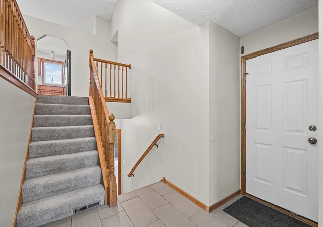 Photo 4 of Single family home for sale at 674 Lois Ln, Circle Pines, MN 55014 | MLS# 7150417 | Listing updated on 2026-10-02