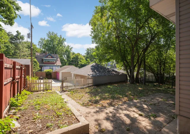 Photo 3 of Single family home for sale at 2630 Girard Ave N, Minneapolis, MN 55411 | MLS# 7150431 | Listing updated on 2026-10-01