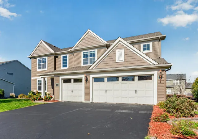 Photo 2 of Single family home for sale at 20419 Everton Trl N, Forest Lake, MN 55025 | MLS# 7150440 | Listing updated on 2026-10-23