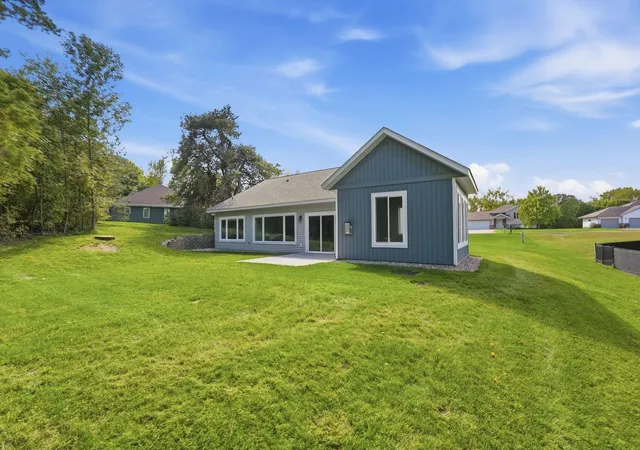 Photo 3 of Single family home for sale at 3319 Lakecrest Rd Ne, Alexandria, MN 56308 | MLS# 7150462 | Listing updated on 2026-09-29