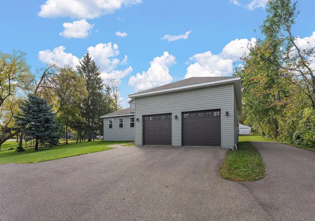 Photo 1 of Single family home for sale at 3425 Watertown Rd, Long Lake, MN 55356 | MLS# 7150472 | Listing updated on 2026-10-08