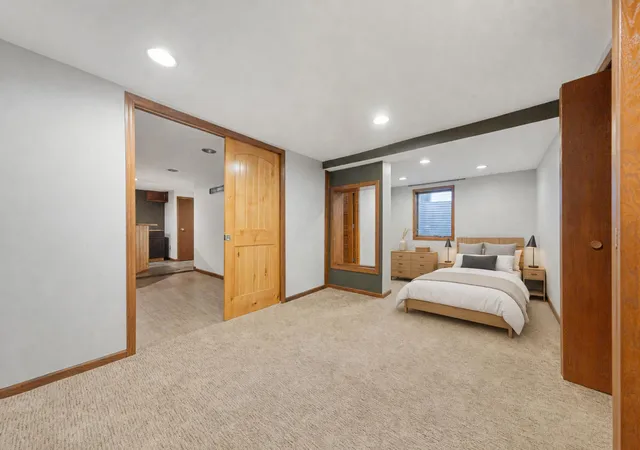 Photo 3 of Single family home for sale at 251 N Lincoln St, Lake Crystal, MN 56055 | MLS# 7150476 | Listing updated on 2026-09-28
