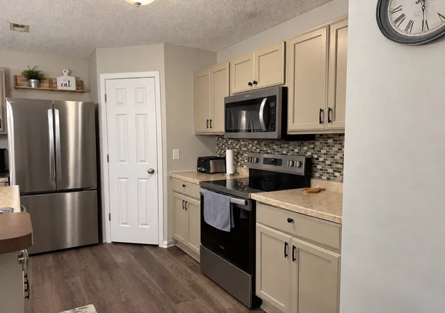 Photo 4 of Single family home for sale at 26535 Evergreen Ct, Elko New Market, MN 55020 | MLS# 7150515 | Listing updated on 2026-10-06