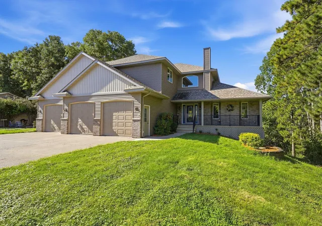 Photo 3 of Mansion for sale at 2028 77th Street, Somerset, WI 54025 | MLS# 7150526 | Listing updated on 2026-10-09