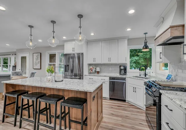 Photo 3 of Single family home for sale at 1685 Riverside Ave N, Sartell, MN 56377 | MLS# 7150528 | Listing updated on 2026-10-06