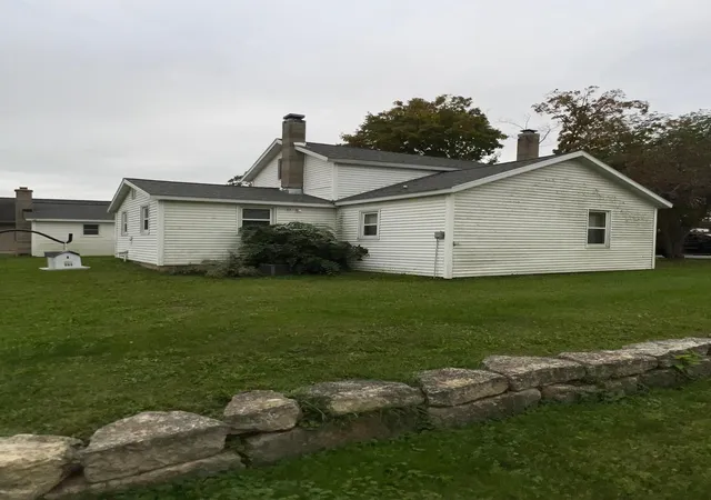 Photo 1 of Single family home for sale at 325 N 1st Street, Kellogg, MN 55945 | MLS# 7150531 | Listing updated on 2026-10-14