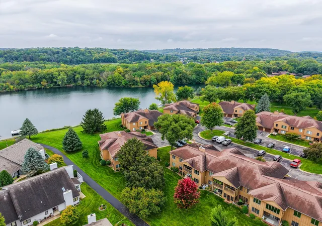Photo 1 of Condo for sale at 1808 Lakeview Ct Sw #204, Rochester, MN 55902 | MLS# 7150548 | Listing updated on 2026-10-23