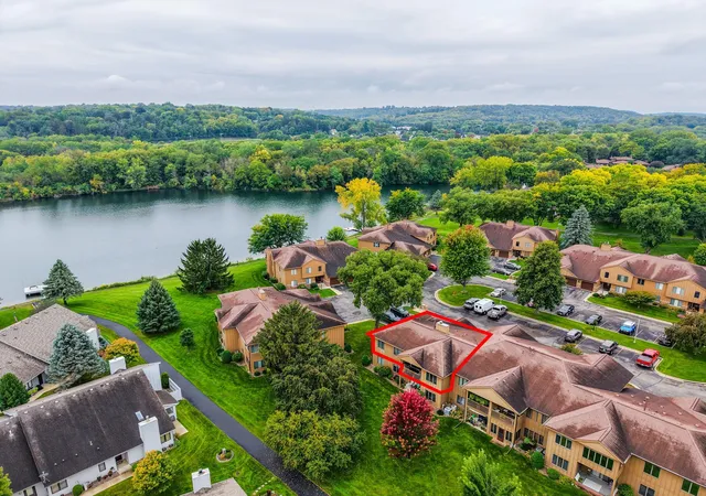 Photo 1 of Condo for sale at 1808 Lakeview Ct SW #204, Rochester, MN 55902 | MLS# 7150548 | Listing updated on 2026-10-01