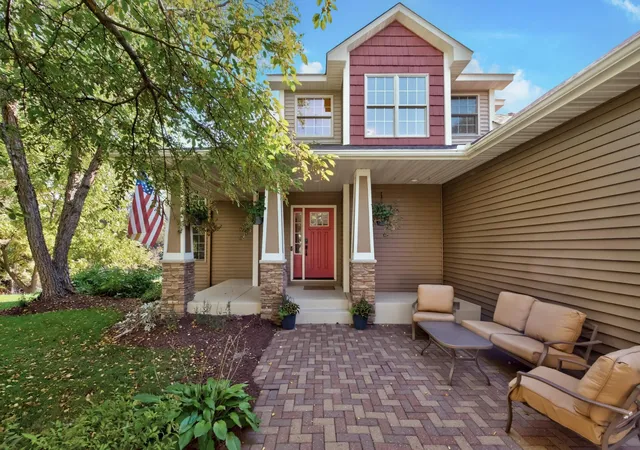 Photo 2 of Single family home for sale at 6612 Sherman Lake Rd, Hugo, MN 55038 | MLS# 7150549 | Listing updated on 2026-10-08