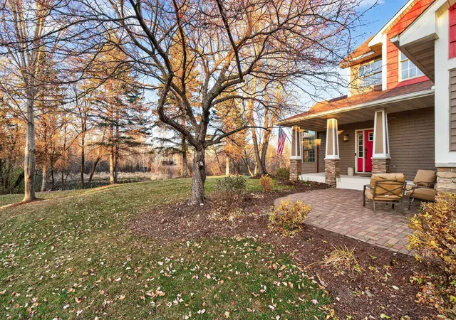 Photo 3 of Single family home for sale at 6612 Sherman Lake Rd, Hugo, MN 55038 | MLS# 7150549 | Listing updated on 2026-10-08