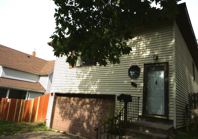 Photo 3 of Single family home for sale at 1639 4th Street E, Saint Paul, MN 55106 | MLS# 7150550 | Listing updated on 2026-10-08