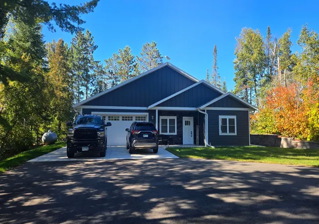 Photo 3 of Single family home for sale at 7183 Ely Lake Dr, Eveleth, MN 55734 | MLS# 7150566 | Listing updated on 2026-09-28