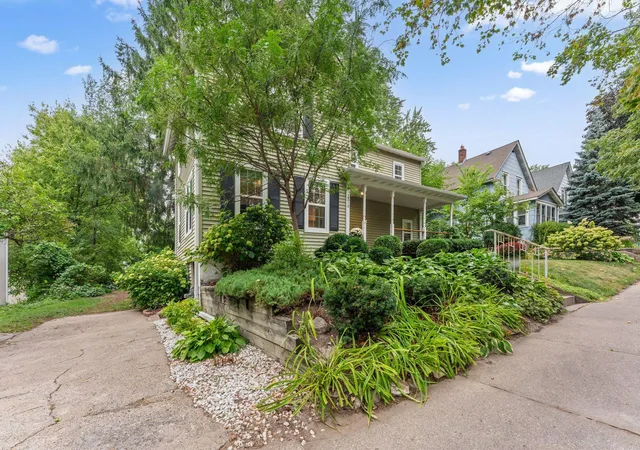 Photo 32 of Single family home for sale at 2518 Buchanan St NE, Minneapolis, MN 55418 | MLS# 7150568 | Listing updated on 2026-10-01