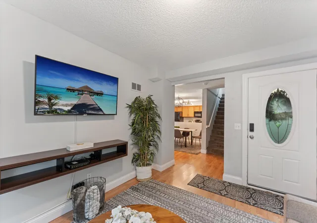 Photo 4 of Single family home for sale at 2518 Buchanan St NE, Minneapolis, MN 55418 | MLS# 7150568 | Listing updated on 2026-10-09