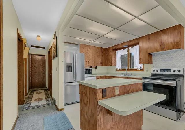 Photo 2 of Single family home for sale at 151 23rd Avenue N, Saint Cloud, MN 56303 | MLS# 7150576 | Listing updated on 2026-10-02
