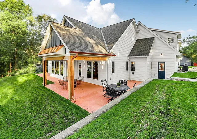 Photo 4 of Single family home for sale at 3304 Latoka Beach Rd SW, Alexandria, MN 56308 | MLS# 7150581 | Listing updated on 2026-10-08