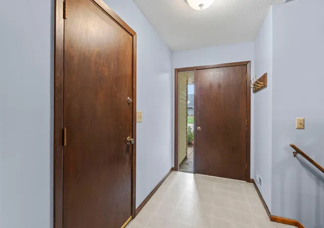 Photo 3 of Single family home for sale at 2483 Hidden Valley Ln, Stillwater, MN 55082 | MLS# 7150592 | Listing updated on 2026-09-30