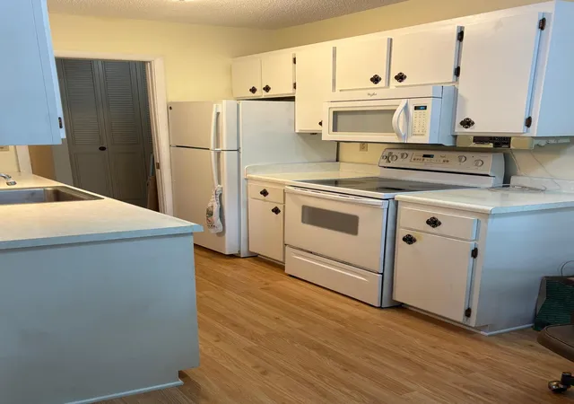 Photo 2 of Condo for sale at 10113 W 34th Street #111, Hopkins, MN 55305 | MLS# 7150598 | Listing updated on 2026-09-28