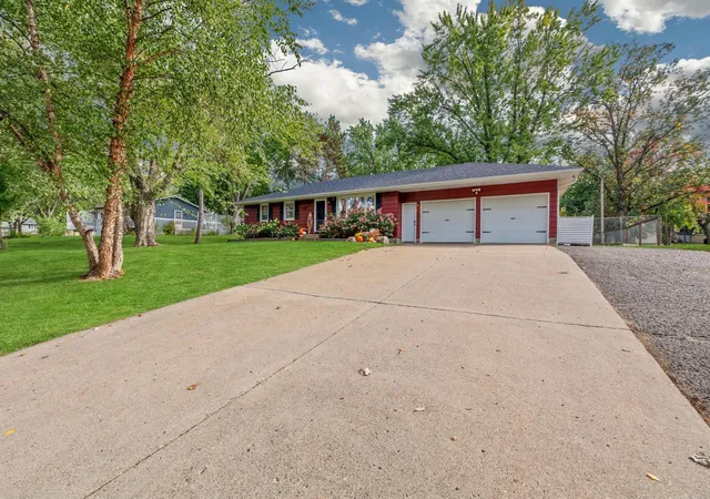Photo 1 of Single family home for sale at 2550 140th Avenue Nw, Andover, MN 55304 | MLS# 7150608 | Listing updated on 2026-10-03