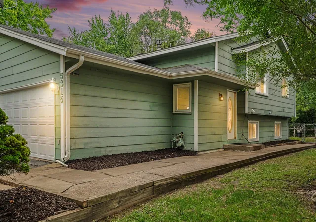 Photo 2 of Single family home for sale at 5315 Angeline Ave N, Minneapolis, MN 55429 | MLS# 7150619 | Listing updated on 2026-10-08