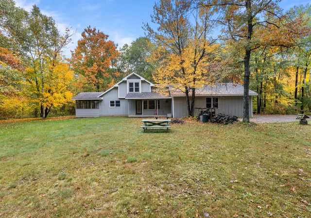 Photo 1 of Single family home for sale at 27499 W Twin Lake Dr, Pequot Lakes, MN 56472 | MLS# 7150665 | Listing updated on 2026-10-06