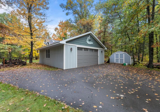 Photo 2 of Single family home for sale at 27499 W Twin Lake Dr, Pequot Lakes, MN 56472 | MLS# 7150665 | Listing updated on 2026-10-06