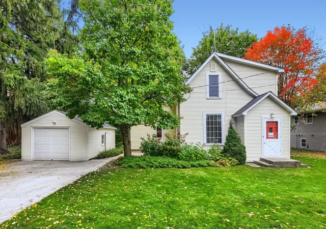 Single family home for sale at 6051 Upper 46th St N, Saint Paul, MN 55128 | MLS# 7150713