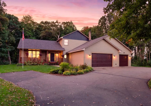 Single family home for sale at 25644 Goodwin Rd, Wyoming, MN 55092 | MLS# 7150714