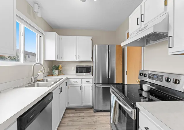 Photo 1 of Single family home for sale at 13092 Murdock Ter, Eden Prairie, MN 55347 | MLS# 7150723 | Listing updated on 2026-10-09