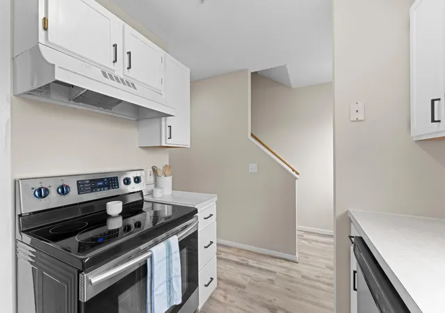 Photo 3 of Single family home for sale at 13092 Murdock Ter, Eden Prairie, MN 55347 | MLS# 7150723 | Listing updated on 2026-10-09