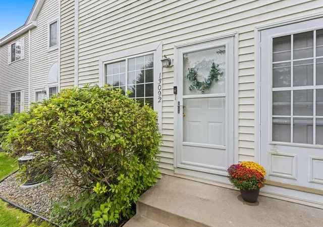 Photo 3 of Single family home for sale at 13092 Murdock Ter, Eden Prairie, MN 55347 | MLS# 7150723 | Listing updated on 2026-10-09
