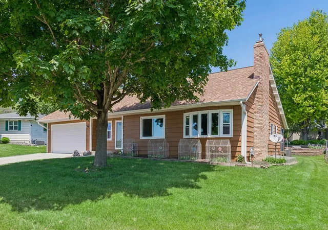 Photo 1 of Single family home for sale at 5000 Normandale Hglds Dr, Minneapolis, MN 55437 | MLS# 7150743 | Listing updated on 2026-10-02