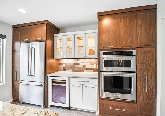 Photo 3 of Single family home for sale at 1075 Fallbrook Ln, Saint Paul, MN 55125 | MLS# 7150747 | Listing updated on 2026-10-02
