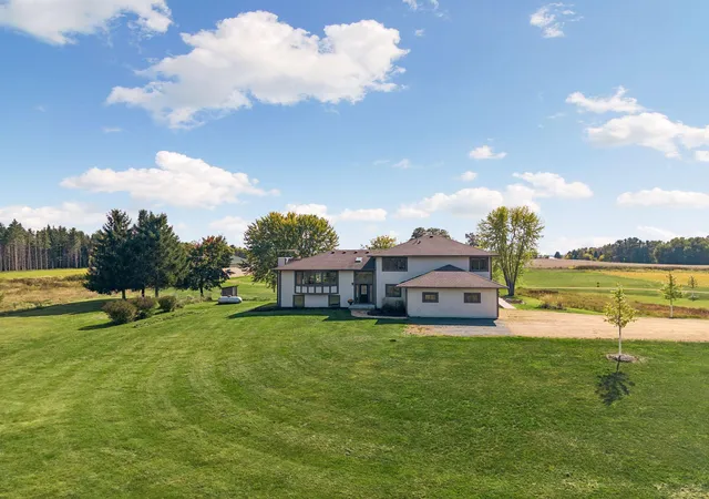 Photo 1 of Single family home for sale at 10420 Penfield Ave N, Stillwater, MN 55082 | MLS# 7150756 | Listing updated on 2026-10-02