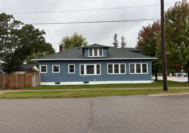 Photo 1 of Single family home for sale at 301 W Broadway, Little Falls, MN 56345 | MLS# 7150759 | Listing updated on 2026-10-07