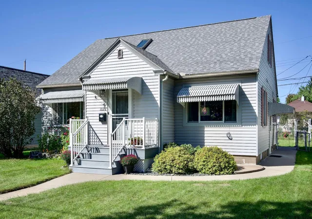 Photo 1 of Sale Pending at 1022 Gilmore Ave, Winona, MN 55987 | MLS# 7150762 | Listing updated on 2026-10-12