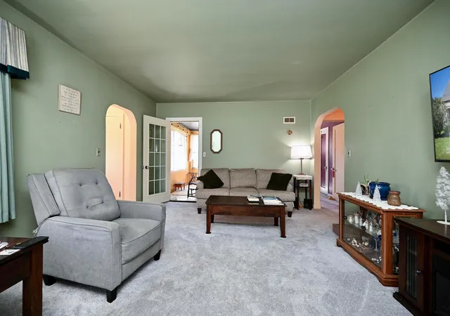 Photo 4 of Sale Pending at 1022 Gilmore Ave, Winona, MN 55987 | MLS# 7150762 | Listing updated on 2026-10-12