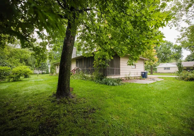 Photo 4 of Single family home for sale at 315 W 10th Street, Morris, MN 56267 | MLS# 7150770 | Listing updated on 2026-10-02