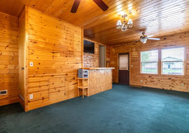 Photo 3 of Single family home for sale at 402 Toupin St, Oklee, MN 56742 | MLS# 7150771 | Listing updated on 2026-09-26