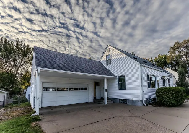 Single family home for sale at 6938 5th Avenue S, Minneapolis, MN 55423 | MLS# 7150773