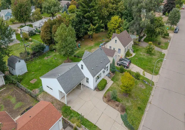 Photo 3 of Single family home for sale at 6938 5th Avenue S, Minneapolis, MN 55423 | MLS# 7150773 | Listing updated on 2026-10-21