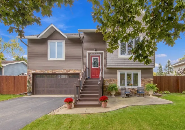 Photo 1 of Single family home for sale at 6625 Harlan Dr, Eden Prairie, MN 55346 | MLS# 7150775 | Listing updated on 2026-10-08
