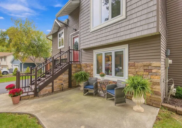 Photo 3 of Single family home for sale at 6625 Harlan Dr, Eden Prairie, MN 55346 | MLS# 7150775 | Listing updated on 2026-10-08