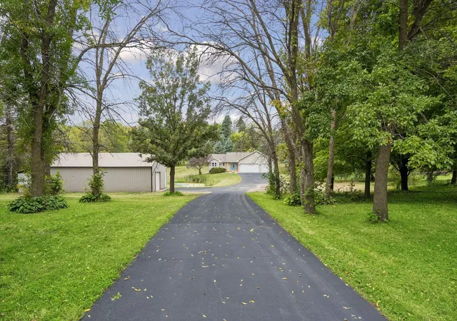 Photo 2 of Single family home for sale at 2485 Hamlin Ave Se, Buffalo, MN 55313 | MLS# 7150785 | Listing updated on 2026-09-30