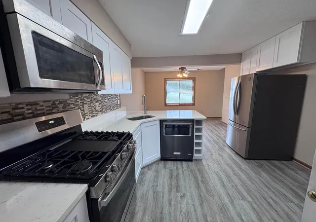 Photo 2 of Townhouse for sale at 5417 Angeline Ave N, Minneapolis, MN 55429 | MLS# 7150786 | Listing updated on 2026-09-30
