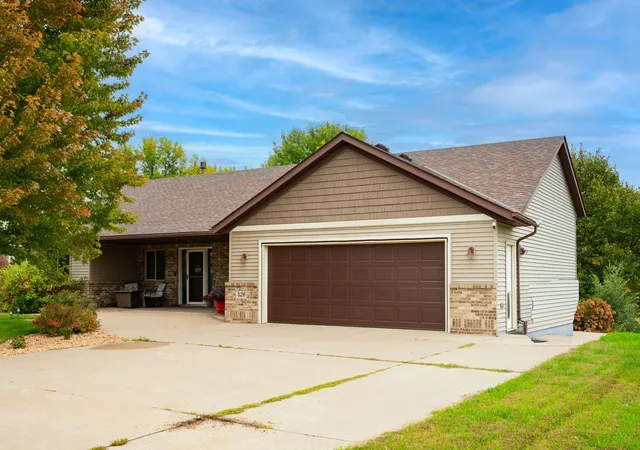 Photo 3 of Single family home for sale at 426 Maple Dr, Foley, MN 56329 | MLS# 7150787 | Listing updated on 2026-10-07
